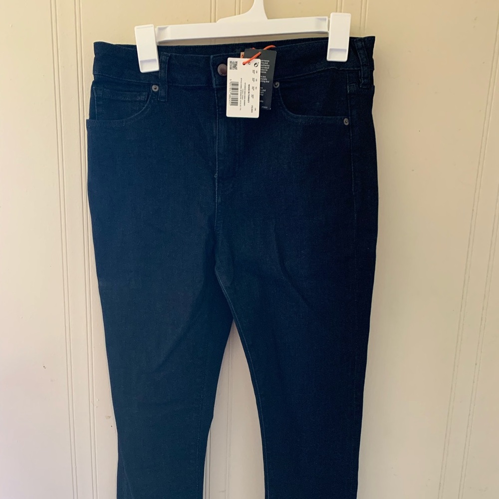 Women high rise skinny jeans. NEW. Dark Navy Blue. Size: 32/30